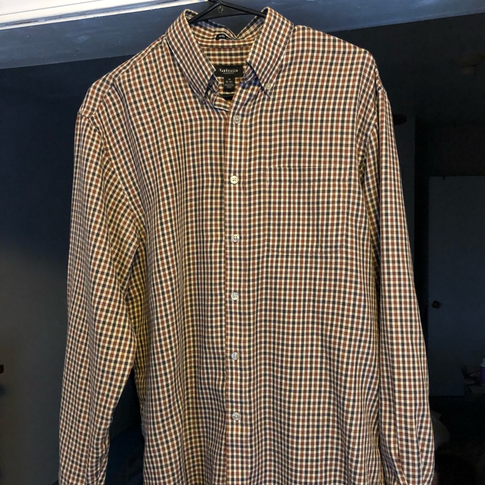 Medium brown Van Heusen button down dress shirt